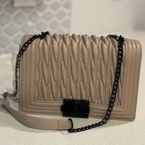 Elegant Beige Quilted Shoulder Bag